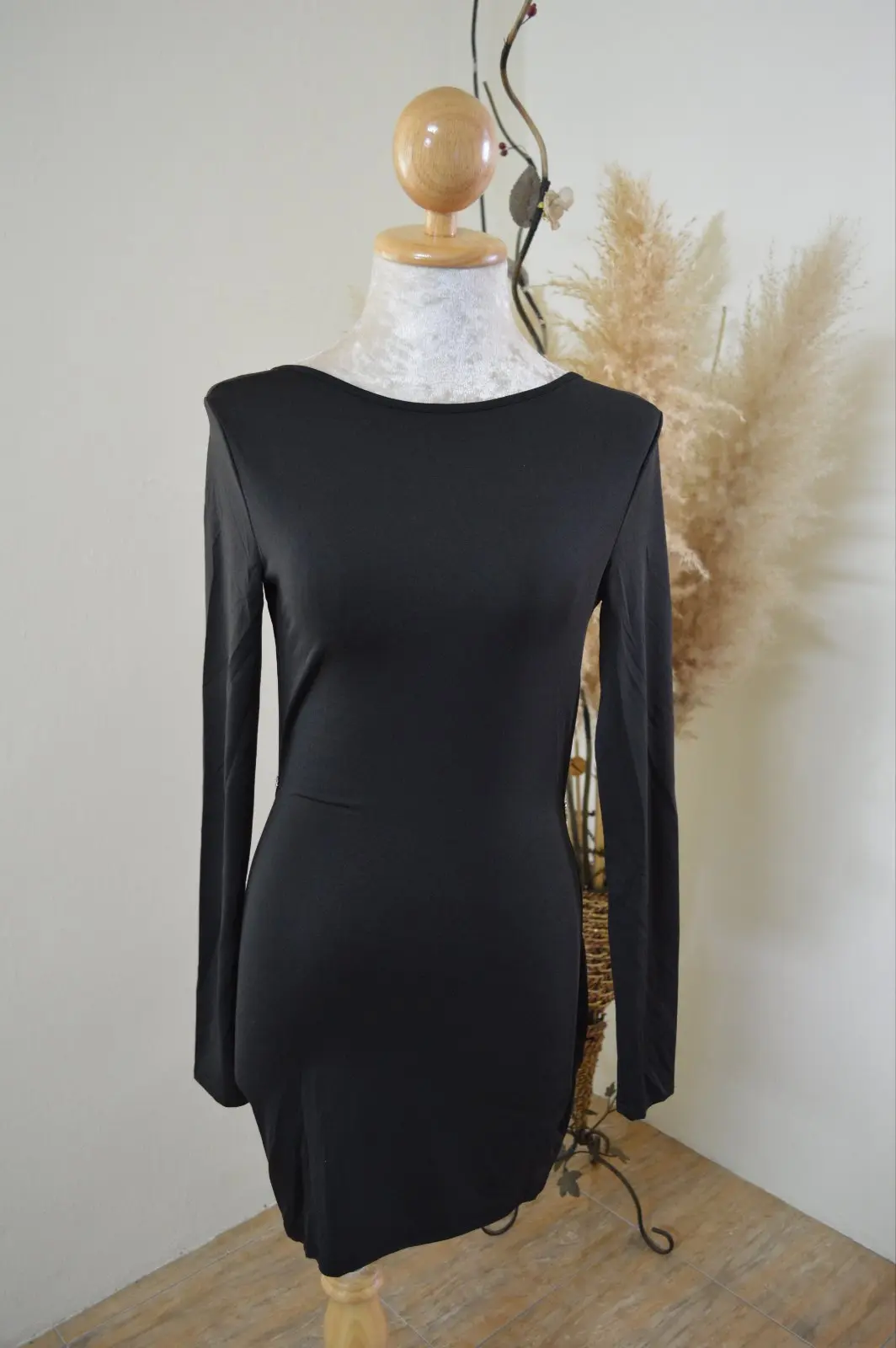 Black Open Back Dress Mini