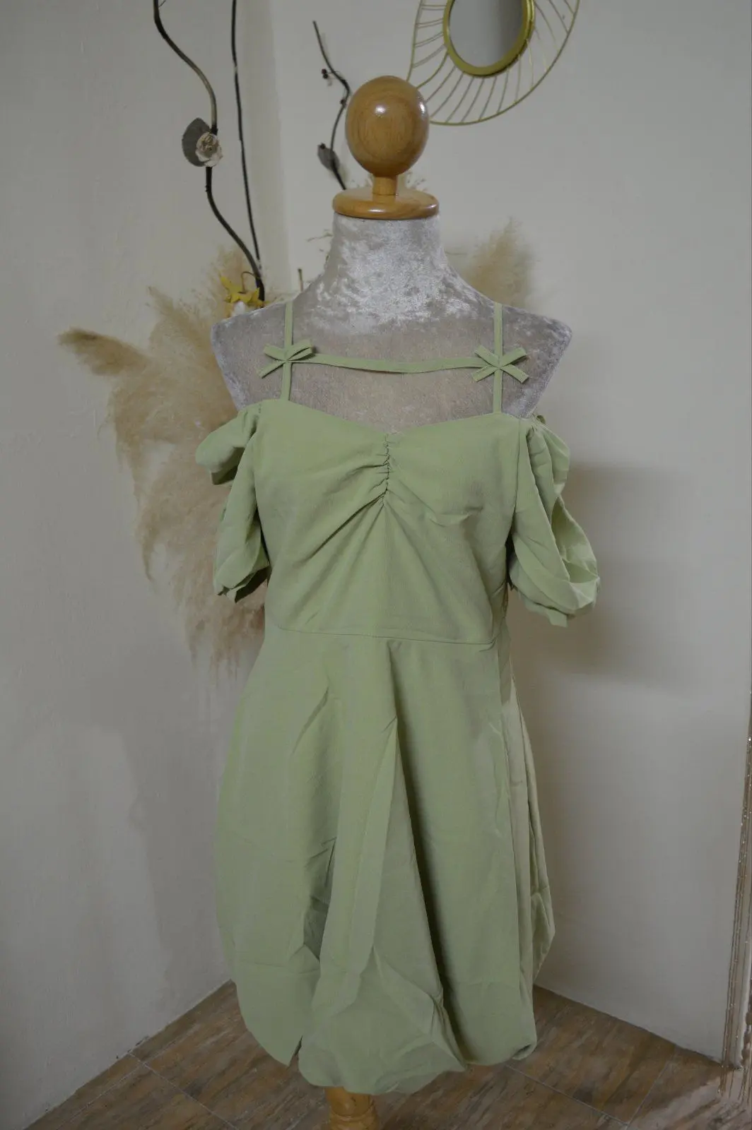 Sweet Bow Strap Off Shoulder Bubble Sleeves Dress