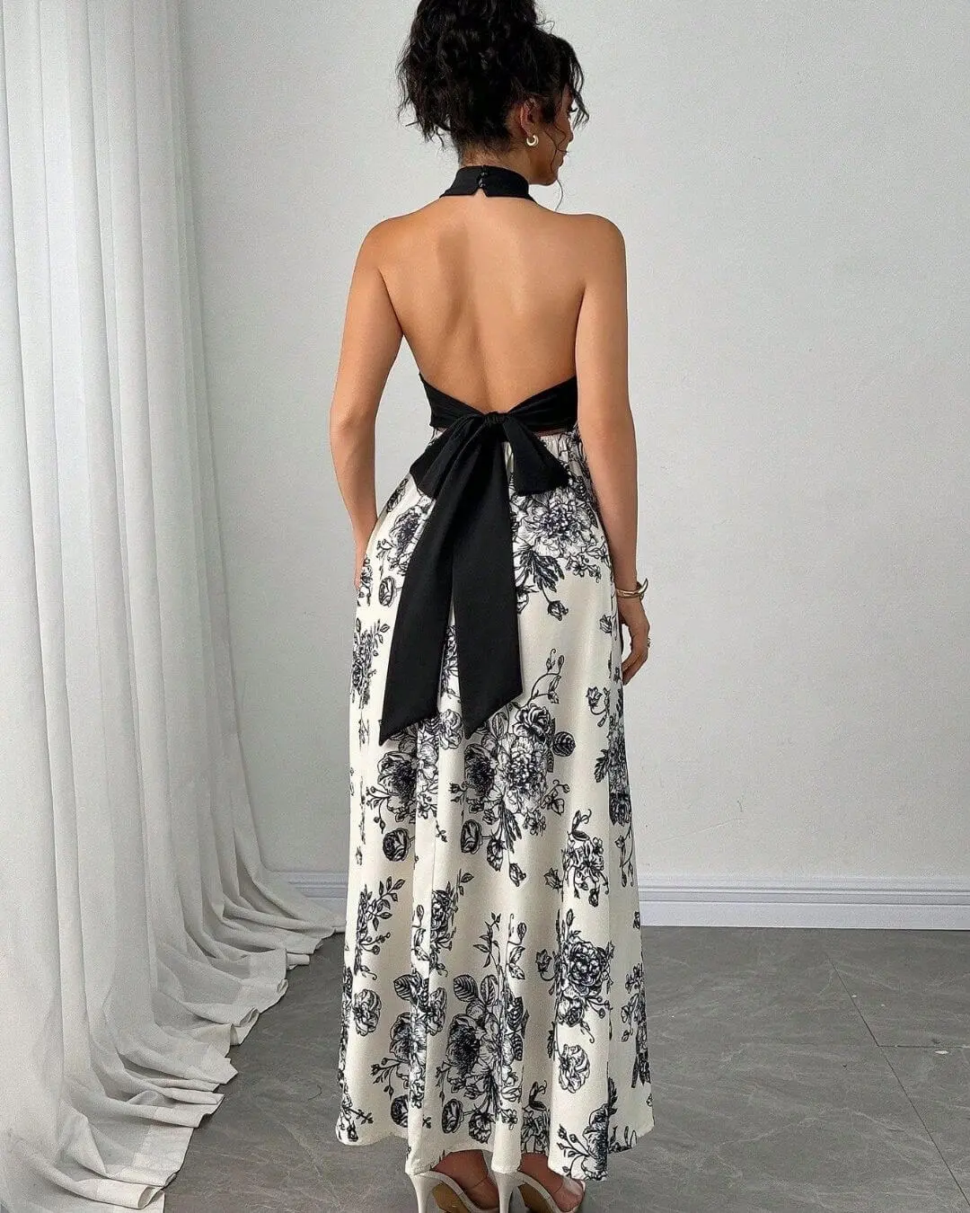 Summer Backless Halter Dress